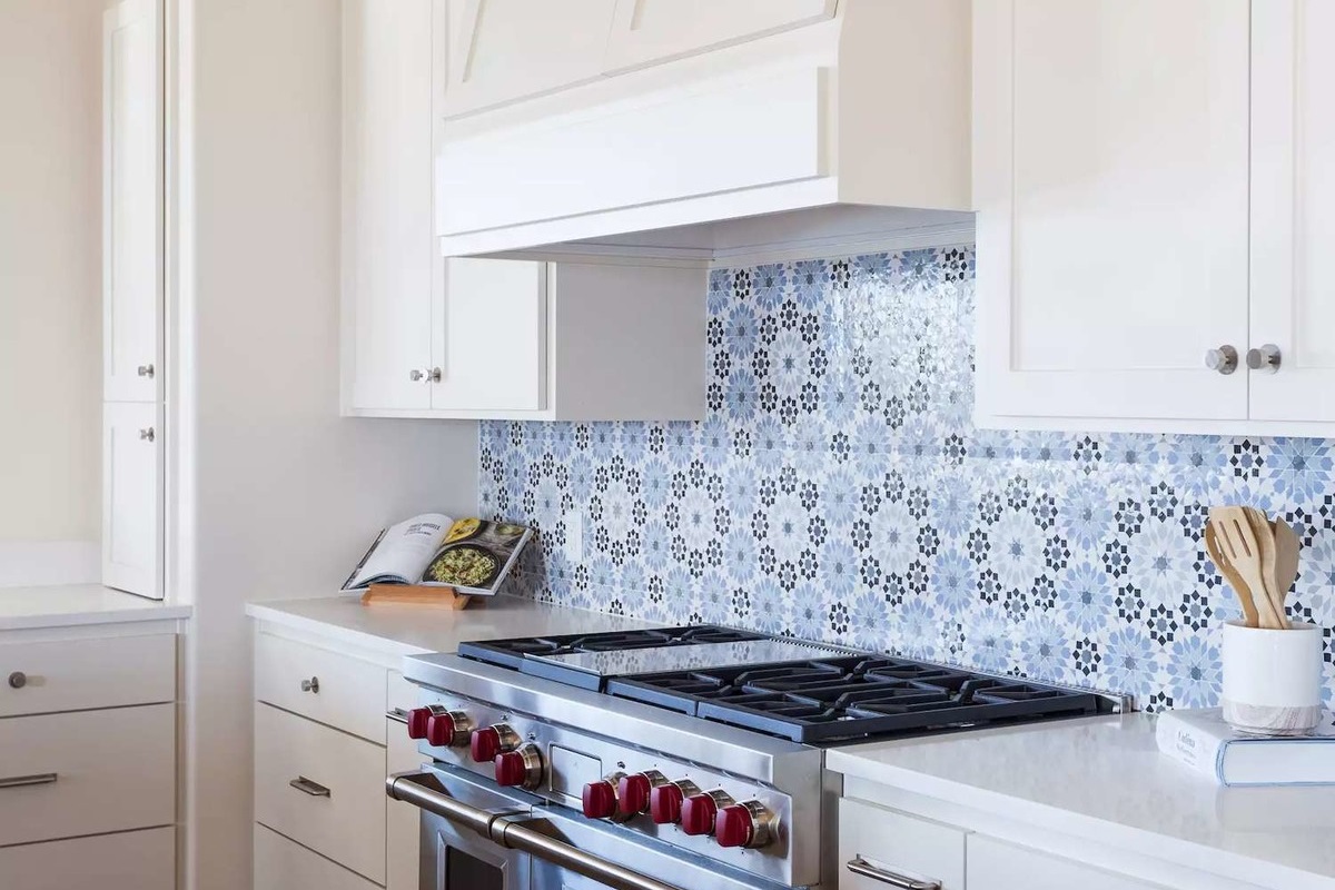 Beautiful tile backsplash in modern kitchen